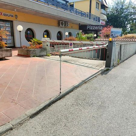 Tra Cielo E Lago - Gerale H&B Desenzano del Garda Exterior photo