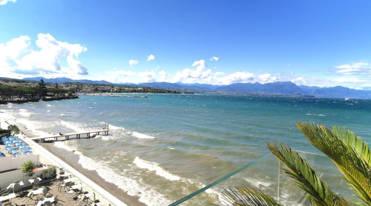 Tra Cielo E Lago - Gerale H&B Desenzano del Garda Exterior photo