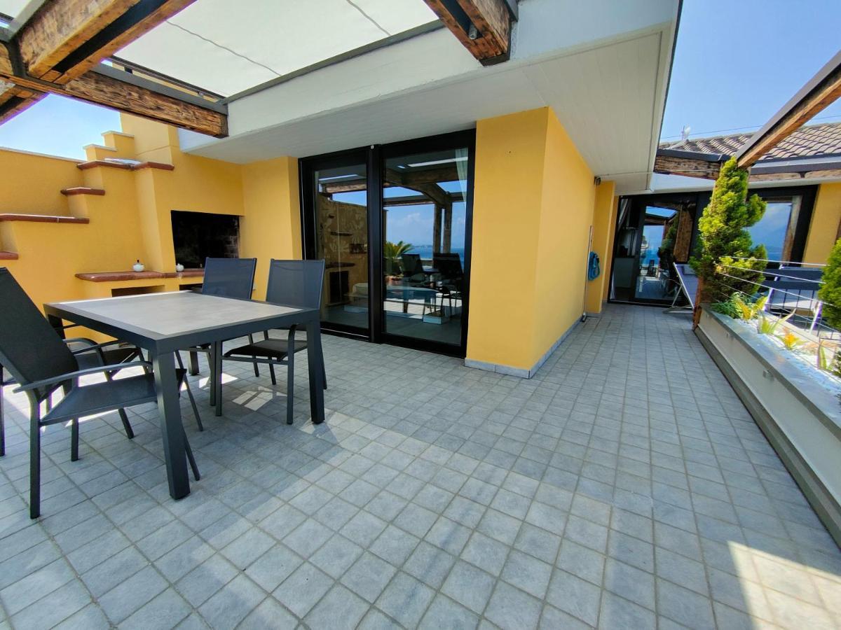 Tra Cielo E Lago - Gerale H&B Desenzano del Garda Exterior photo